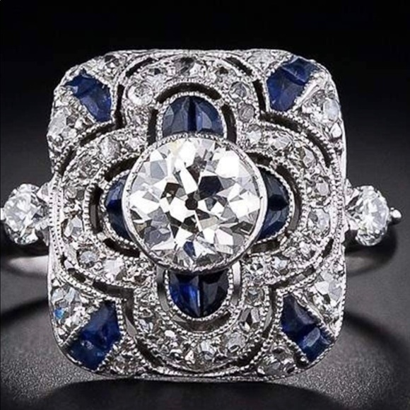 Natural Shining Gemstone Ring - Picture 6 of 7